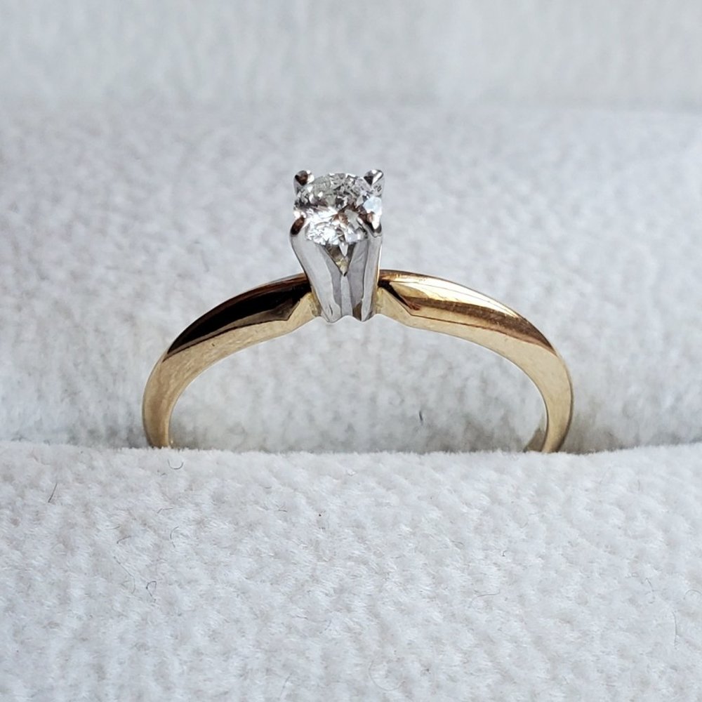 New 14K  Diamond  Solitaire  Engagement  RING - Picture 4 of 9